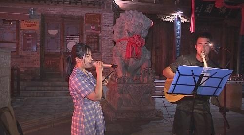 青州市：文藝駐唱讓“夜經濟”潮起來